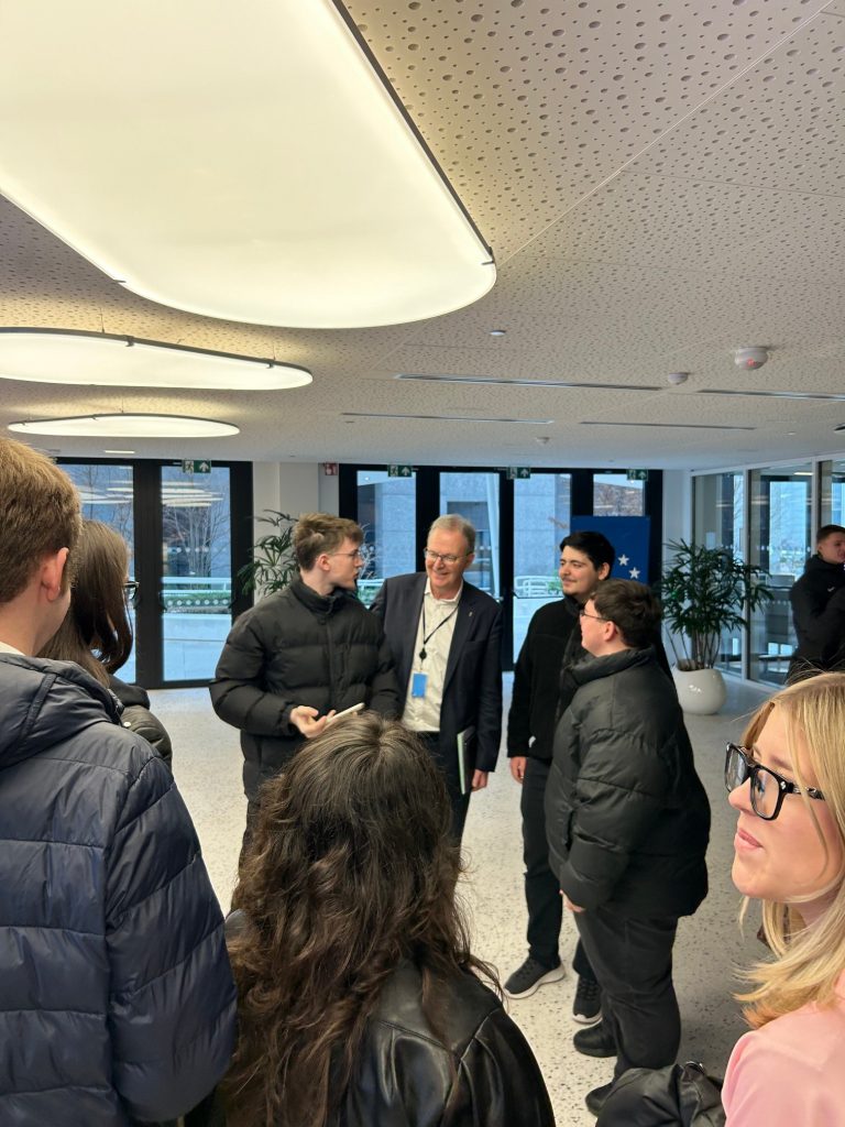 tmp_e14dee3b-f901-4663-af24-a7c9fd3236a0